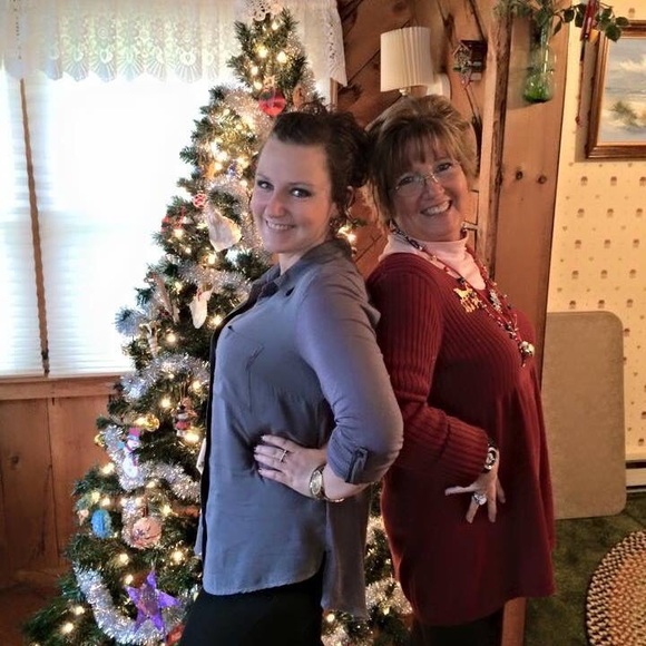 Meet your Posher, Emily - Picture 5 of 7